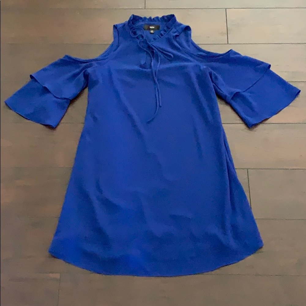 royal blue dress